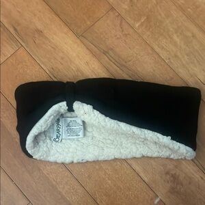 BearPaw Black and Cream Fleece Headband
